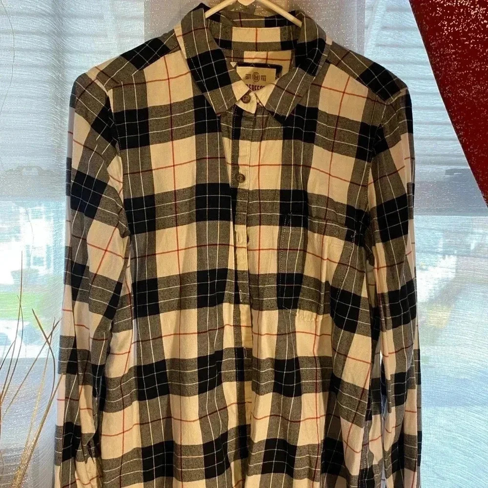 Women’s shirt - black and white- size L - Picture 3 of 4